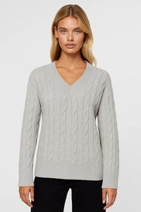 SUNNIVA | V-NECK CABLE-KNIT JUMPER