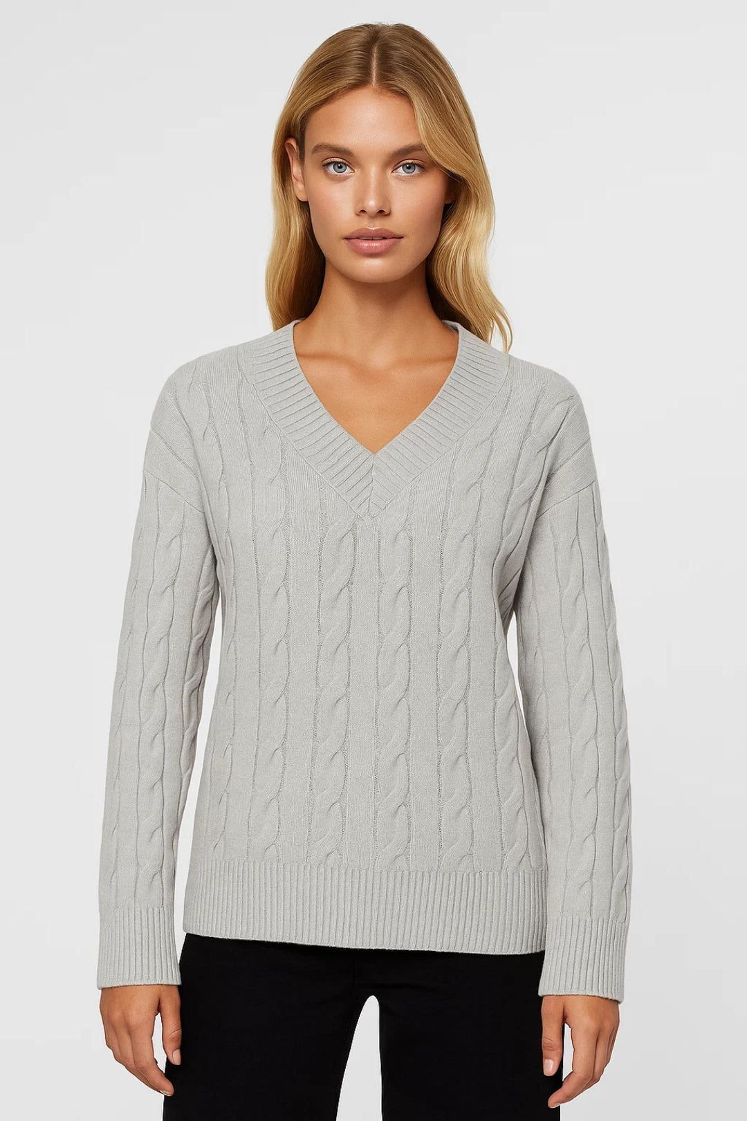SUNNIVA | V-NECK CABLE-KNIT JUMPER