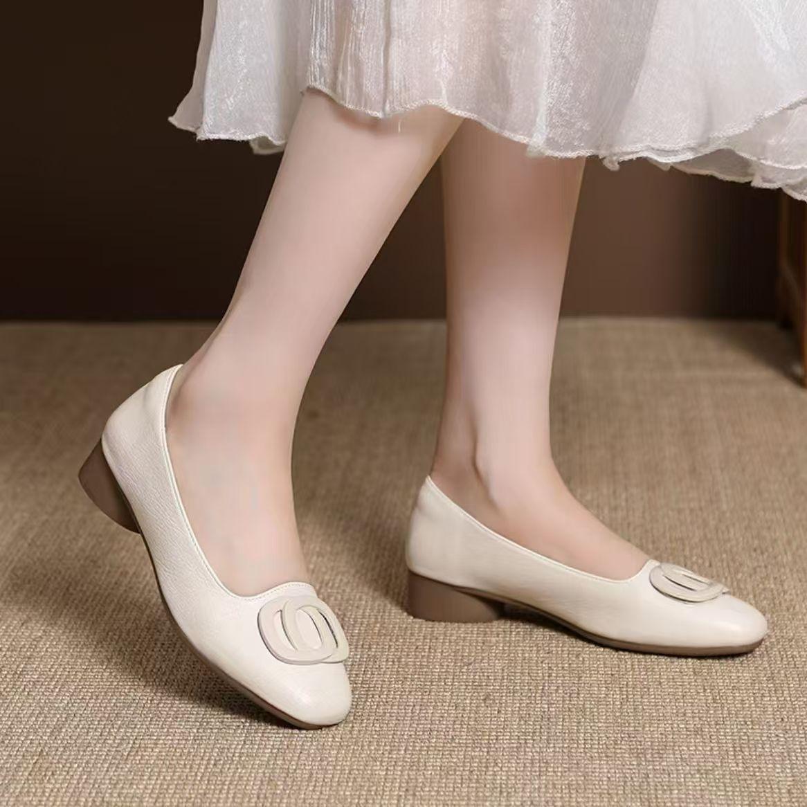 Nora | Leather Square-Toe Flats